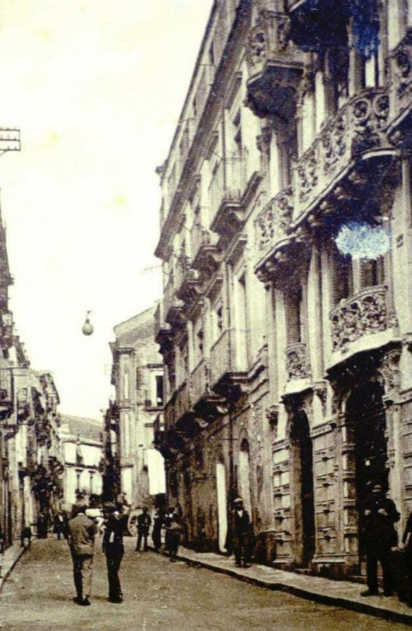 B&B Con Cucina La Ninfea Caltagirone Bagian luar foto