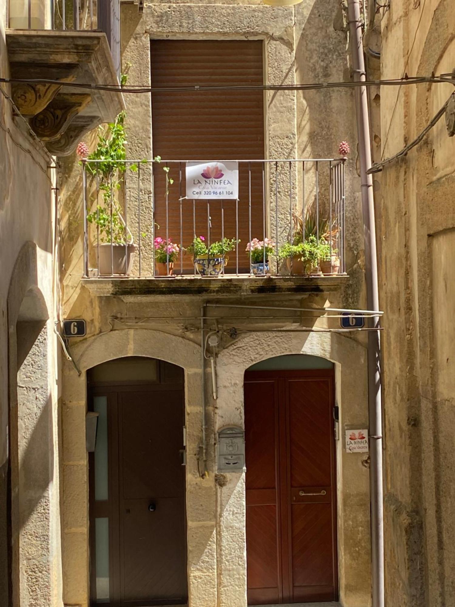 B&B Con Cucina La Ninfea Caltagirone Bagian luar foto